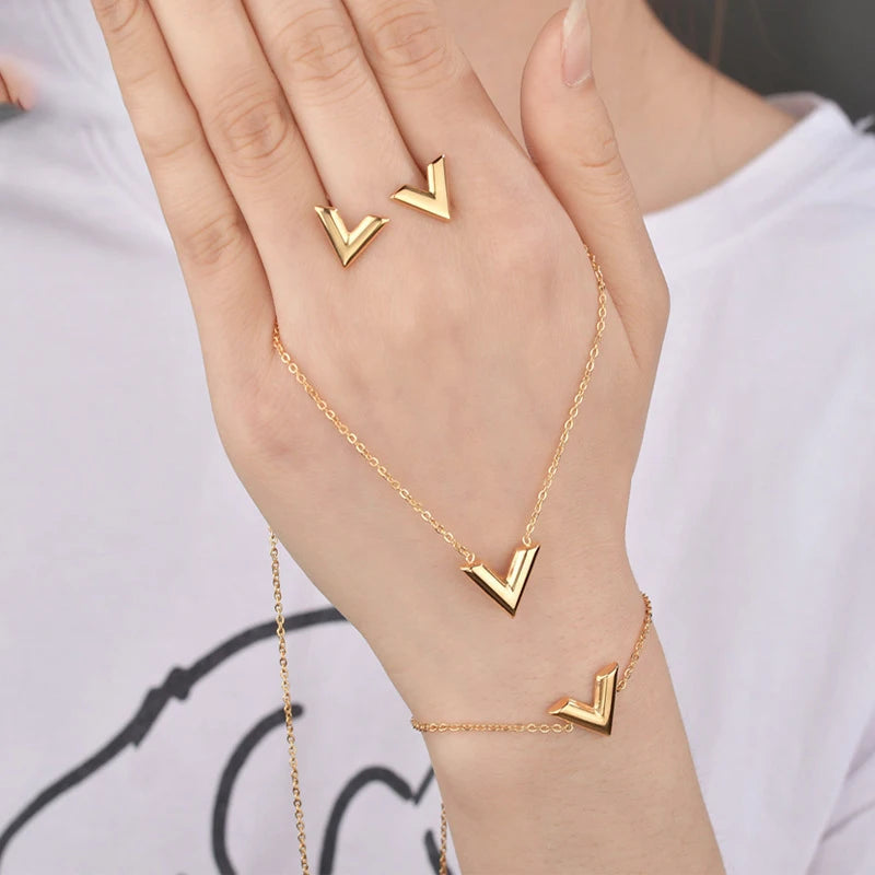 Valencia | Modern V Geometry Set