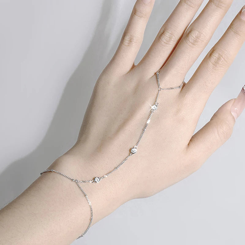 Celestisse Chain | Moissanite Hand Bracelet