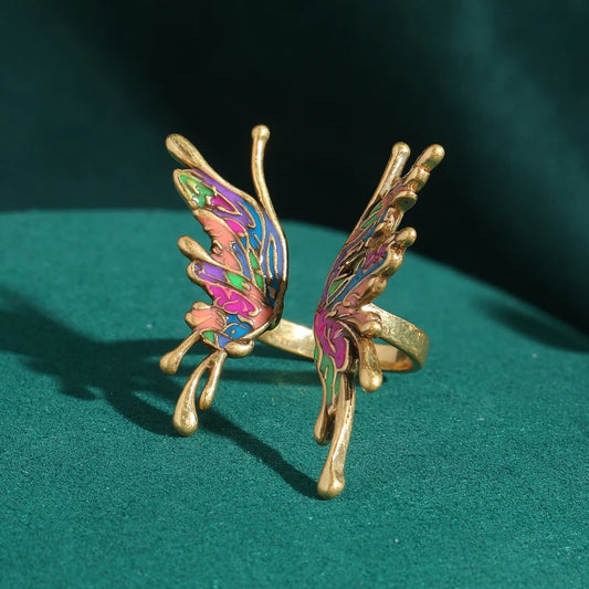 Papilloria | مجوهرات ذهب عيار 18K | تصميم فراشة بالمينا