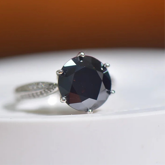 Noctéra | The Fire Within the Dark