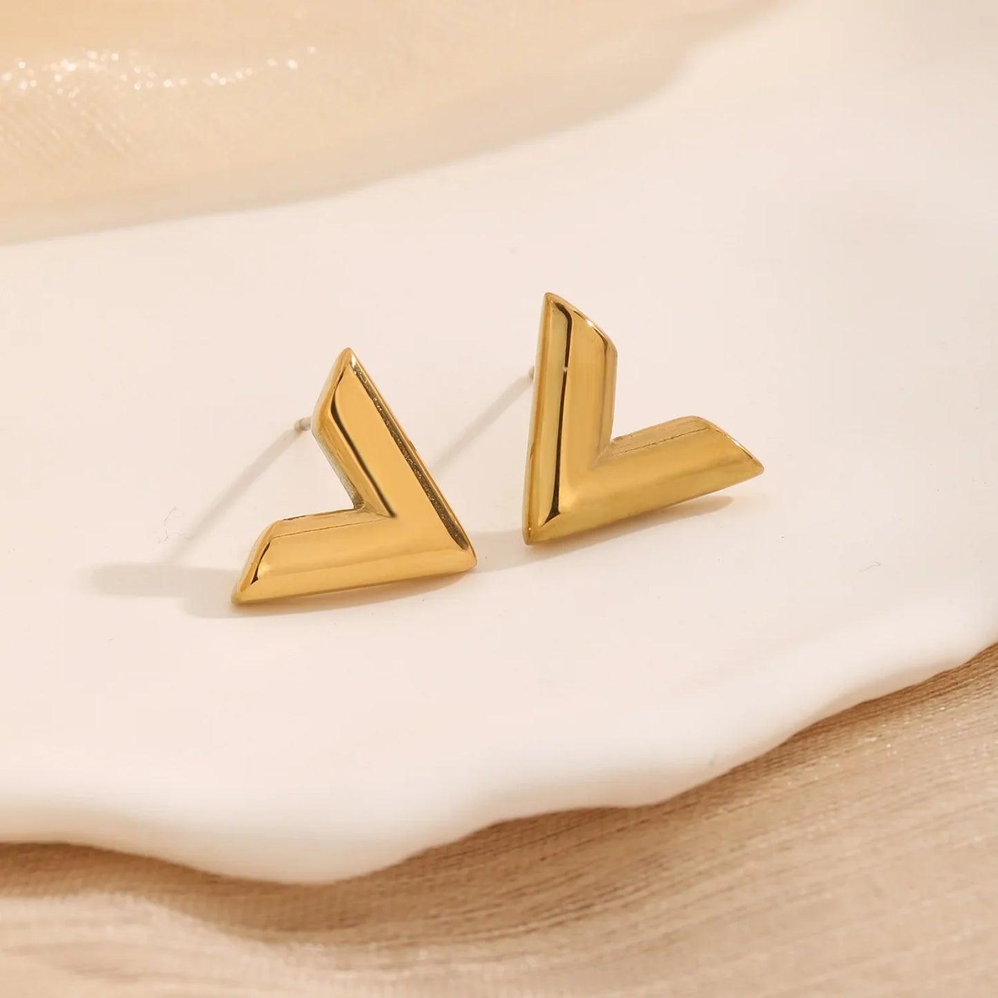 Signature | Geometry of Elegance