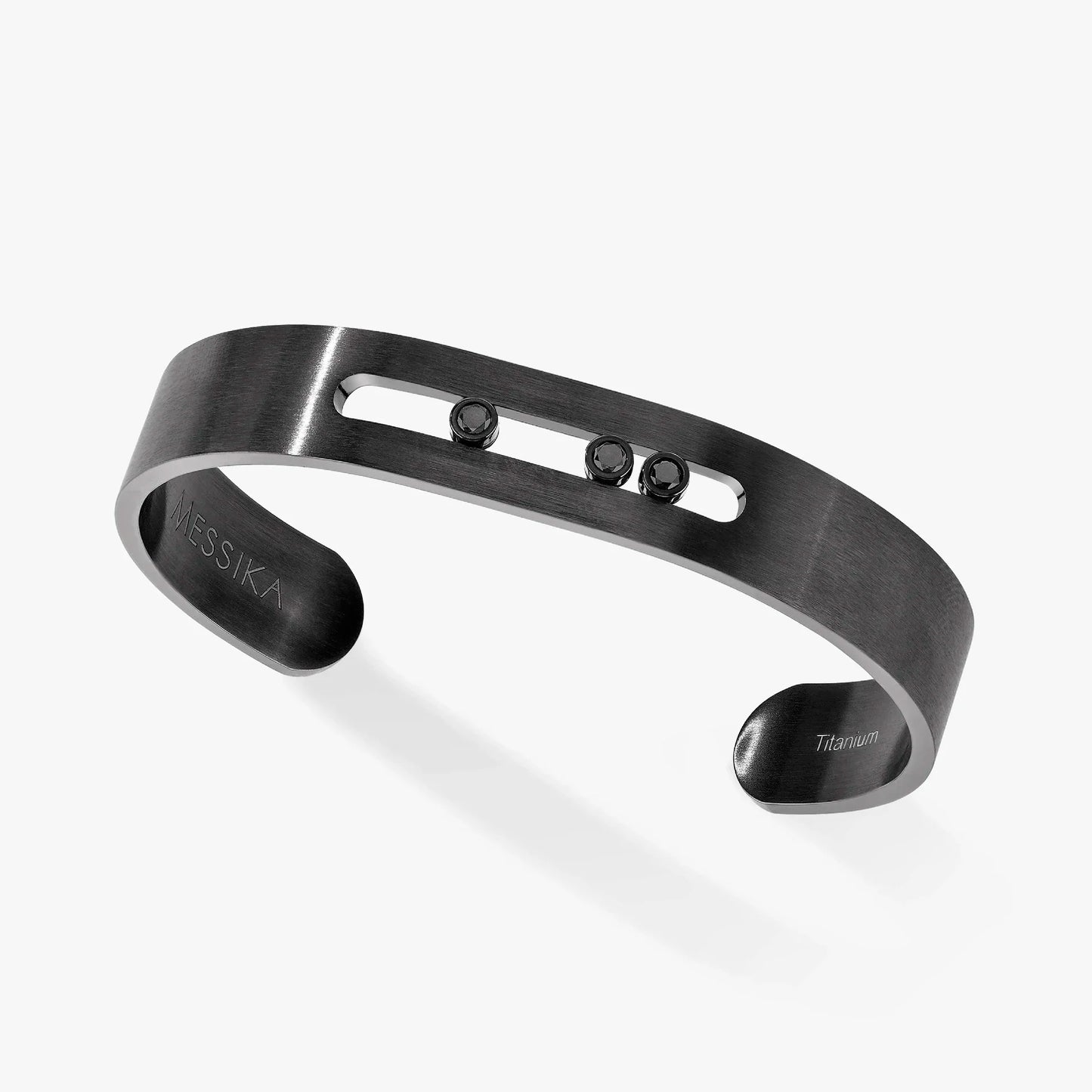 A bracelet made of black titanium, featuring a high-polish finish and zircon accents.