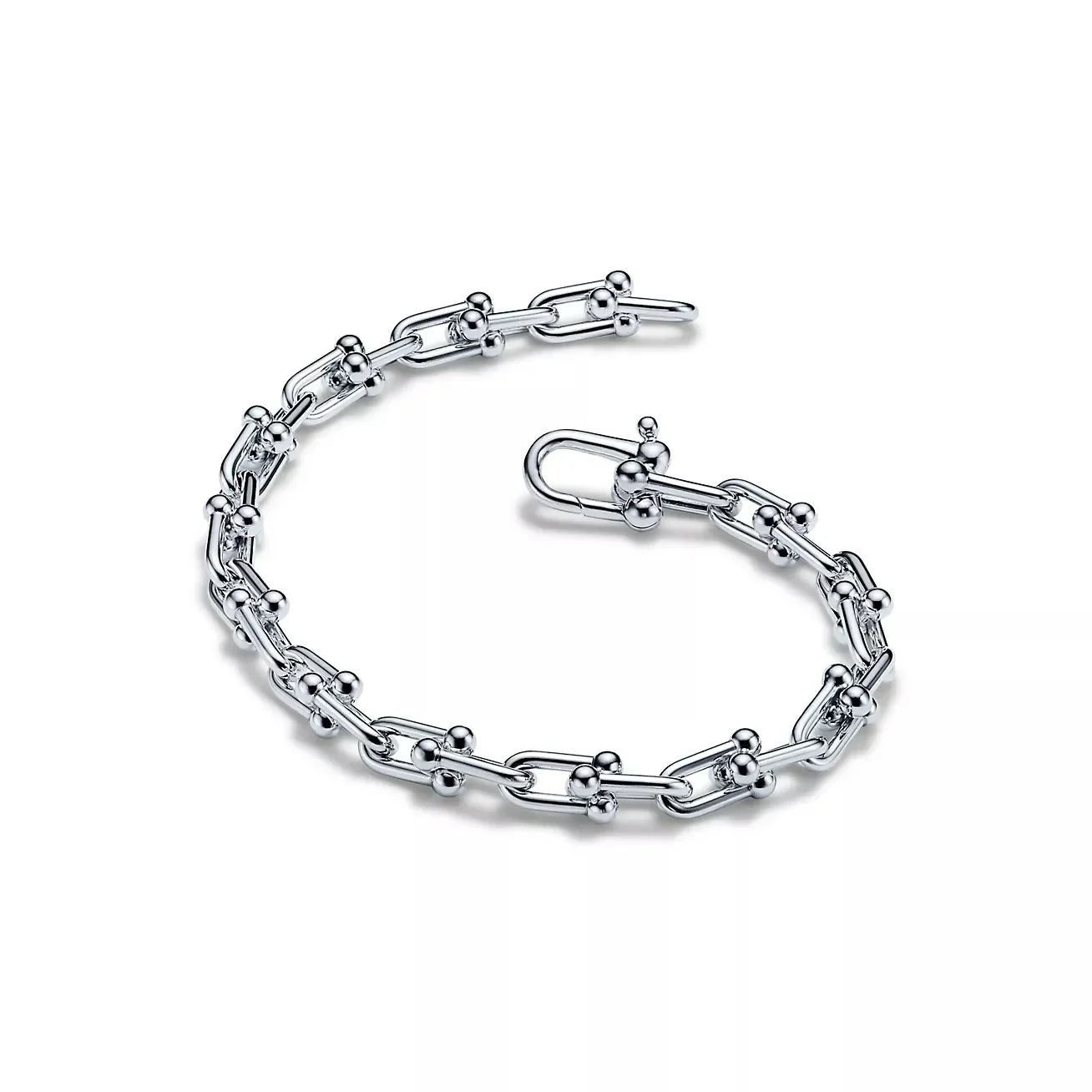 Cavelure | 925 Silver Jewelry | Horseshoe Buckle Design