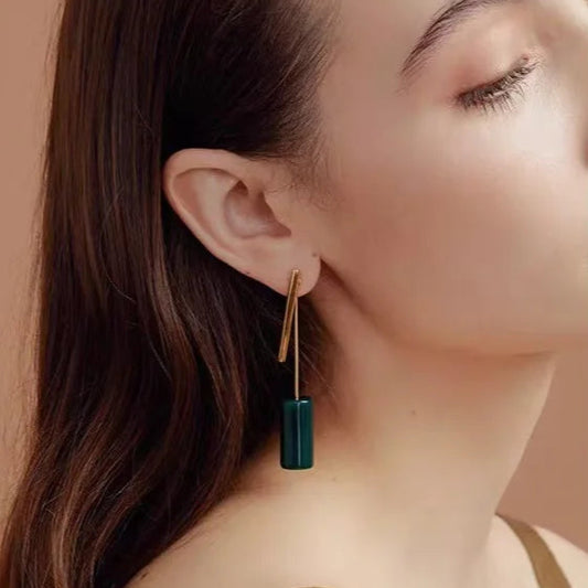 Aurivane | Modern with Gem Glow