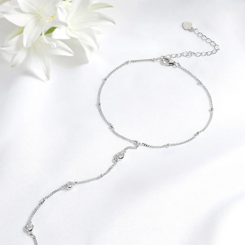 Celestisse Chain | Moissanite Hand Bracelet