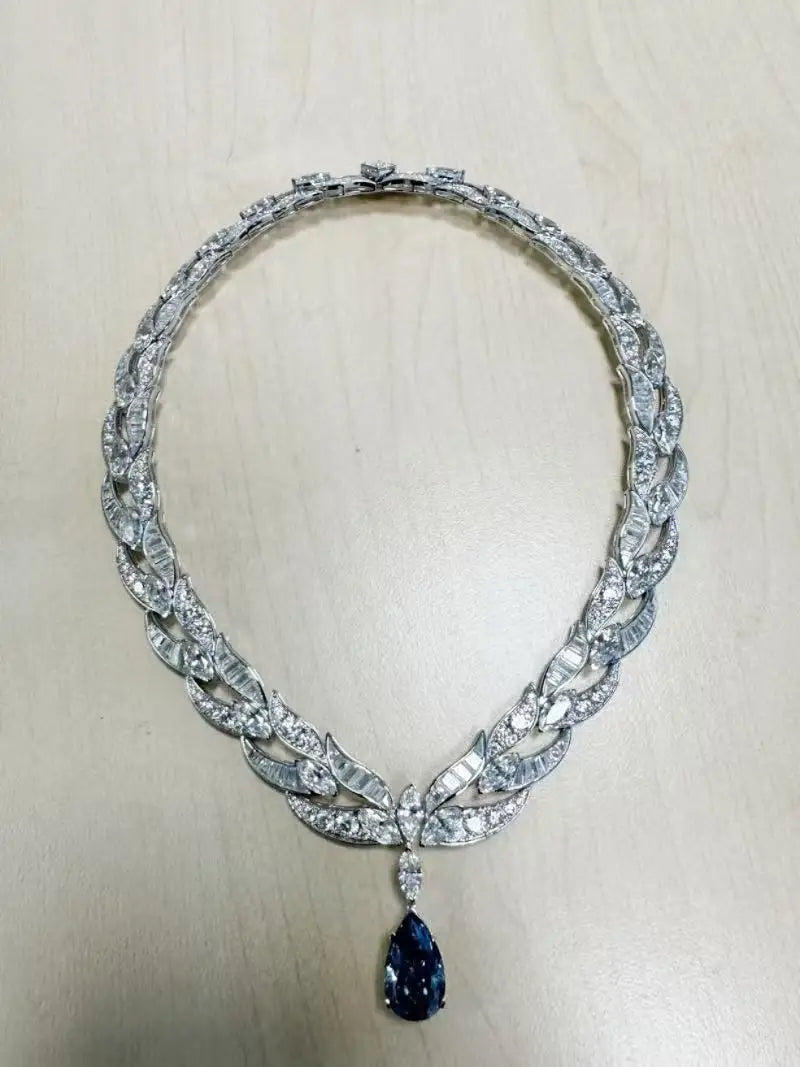Bellurea Custom Pendant