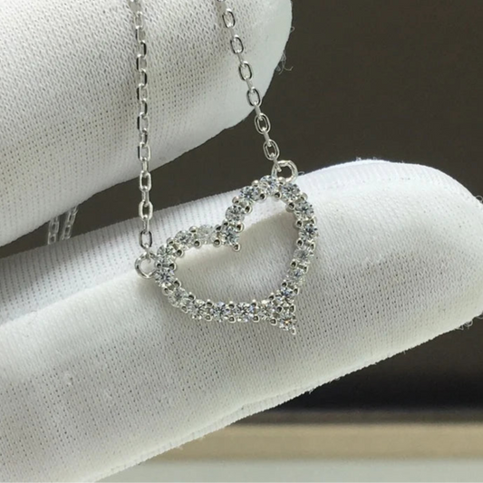 Cœurélia | A Heart Crowned in Platinum