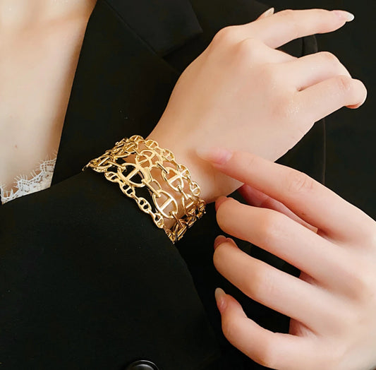 Aurévia — Sculpted Silver Link Cuff