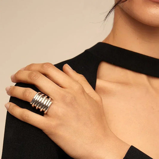 Auravé | 14K Gold | Irregular Sculptural