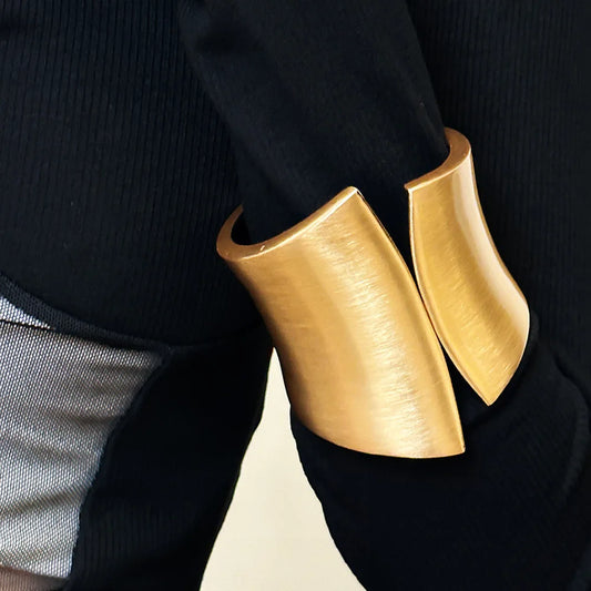 Aurévolta | مطلي بالذهب | سوار ضخم بمفصل