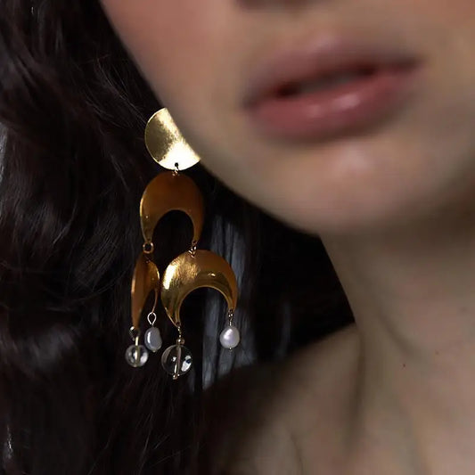 لونارا | صدى اللآلئ الذهبية