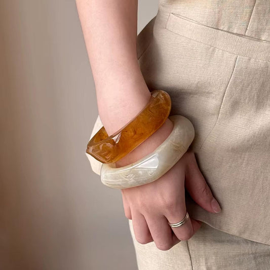 Marbélis — Retro Statement Bangle