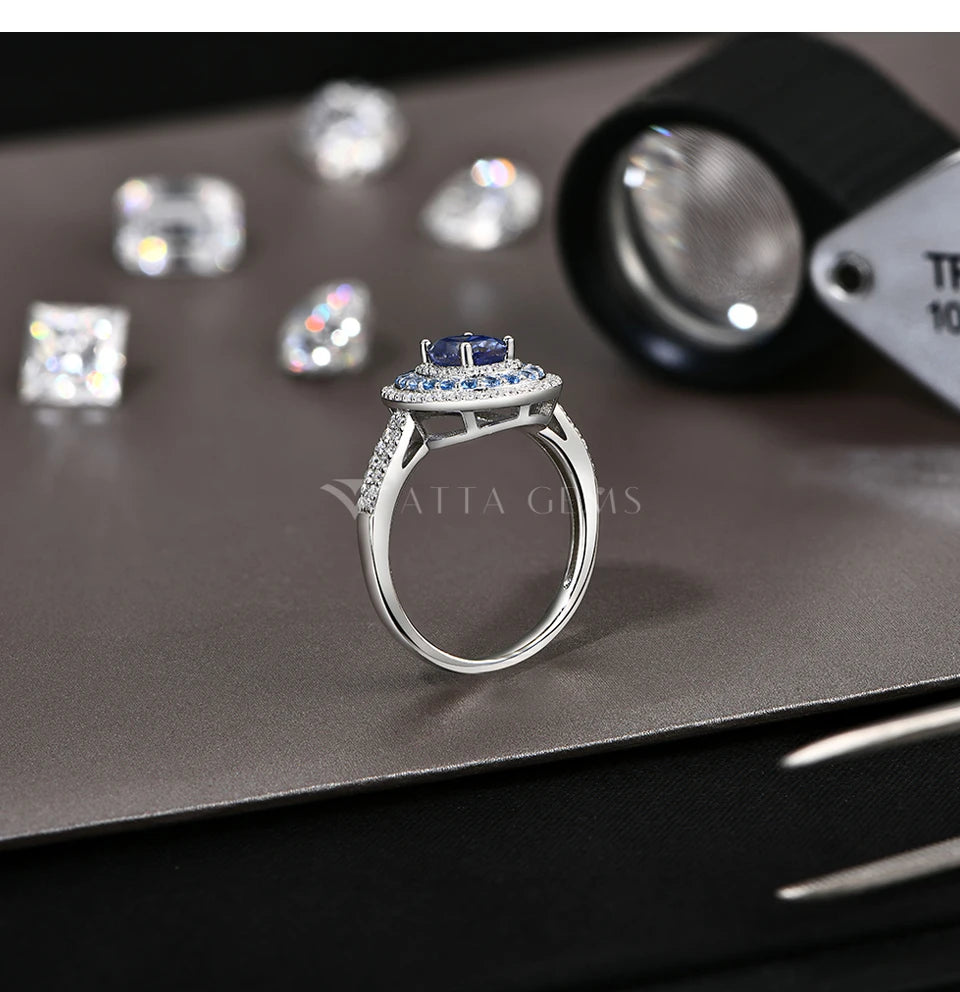 Aurézia | Mavi Moissanite Halo