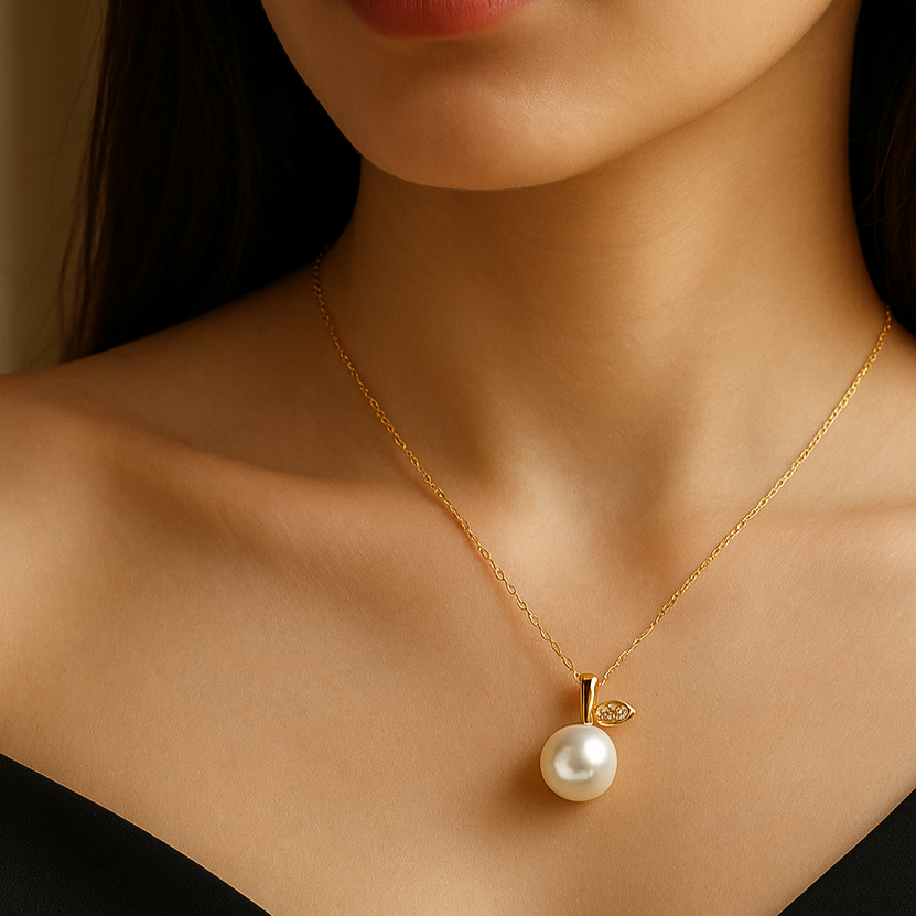Aurélisia | White Akoya Pearl | Apple Elegance