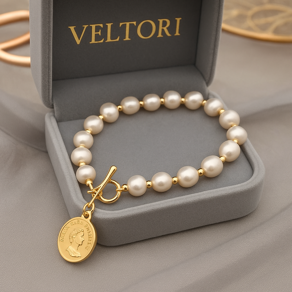 Baroque | Freshwater Pearl | Gold-Plated Charm