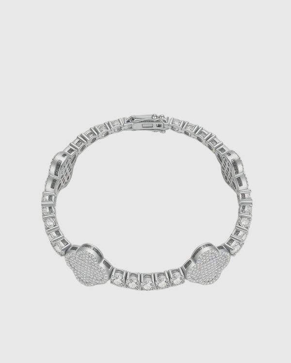 Circular view of the heavy 20g moissanite tennis bracelet demonstrating its fluid flexibility, secure clasp, and impeccable Italian silver craftsmanship.