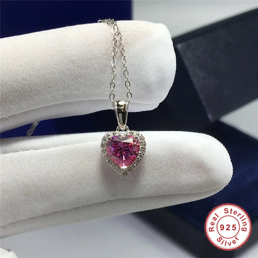 Rosavie | A Heart in Pink Light