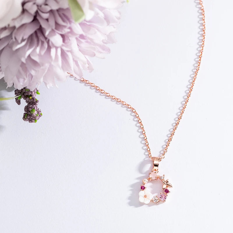 Florivine | Blossoms in Radiant Circles
