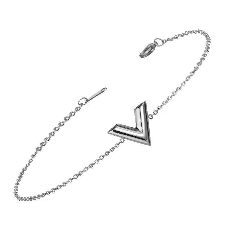 Valencia | Modern V Geometry Set