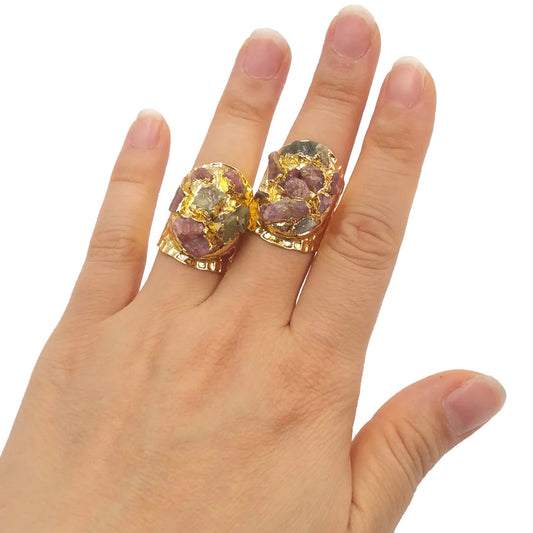 Aurélith | Raw Elegance in Gold