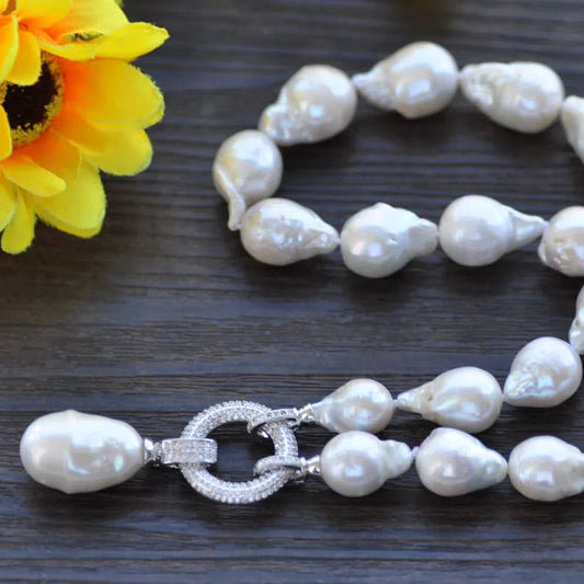 Lunaria — Baroque Pearl Radiance