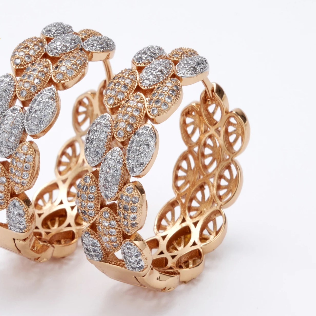 Elévola | Dual-Tone Hoop Glow