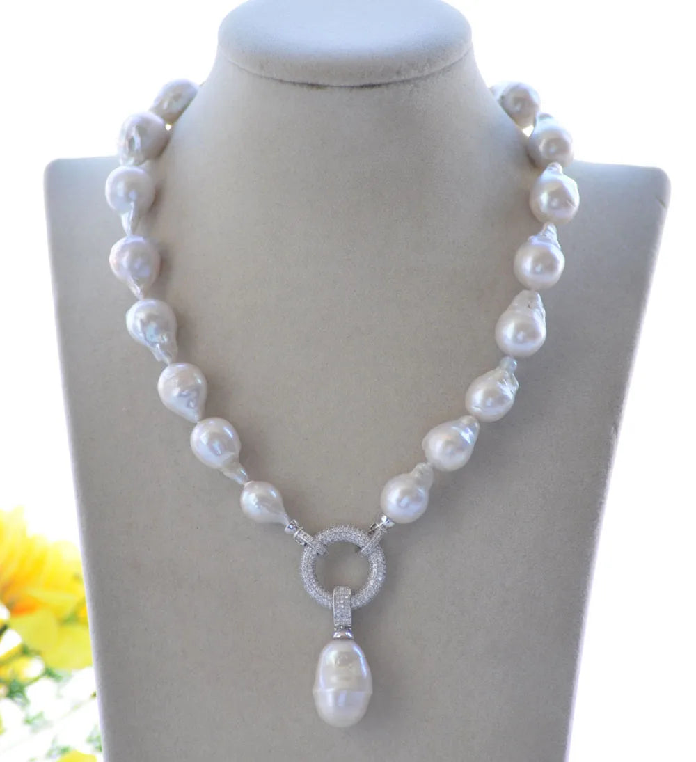 Lunaria — Baroque Pearl Radiance