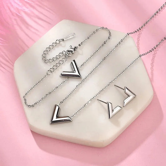 Valencia | Modern V Geometry Set