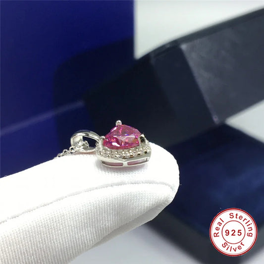 Rosavie | A Heart in Pink Light