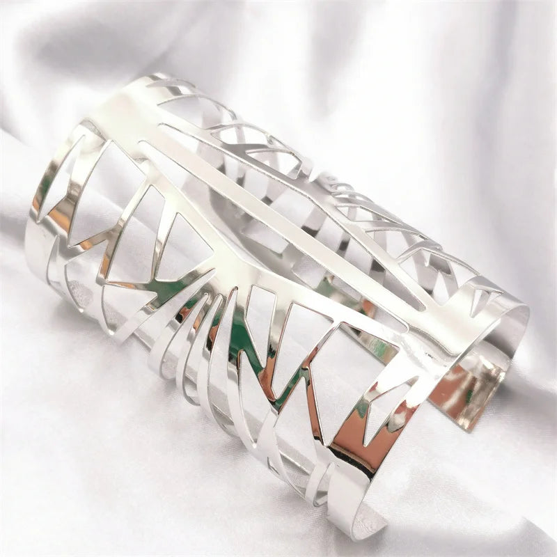 Zylaris | Gold-Plated | Sculptural Cuff