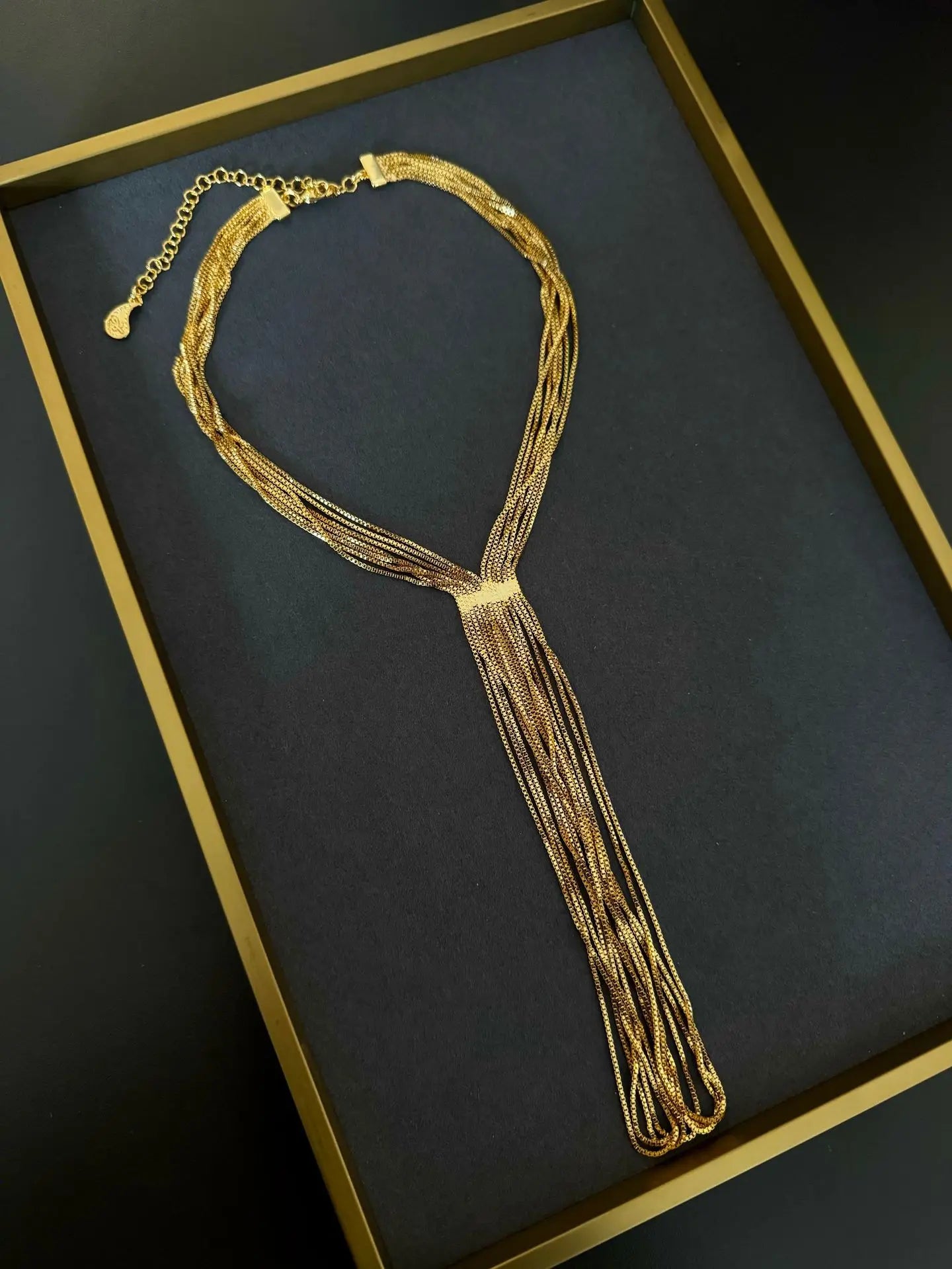 Elencia Set | Fluid Tassel Glow