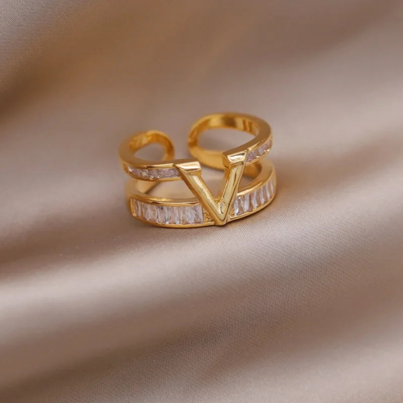 VELVINA Ring | Gold Jewelry | Letter V Zircon Open Design
