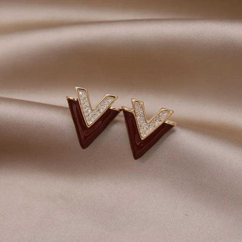 Élanvia | Twin V Elegance