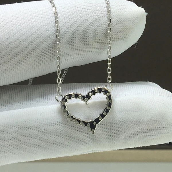 Cœurélia | A Heart Crowned in Platinum