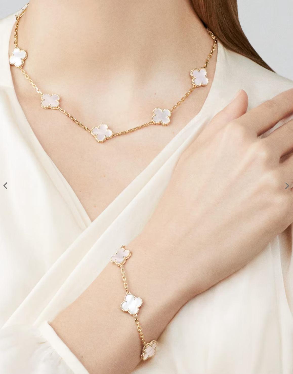 Golden Clover Bracelet — White Mother of Pearl
