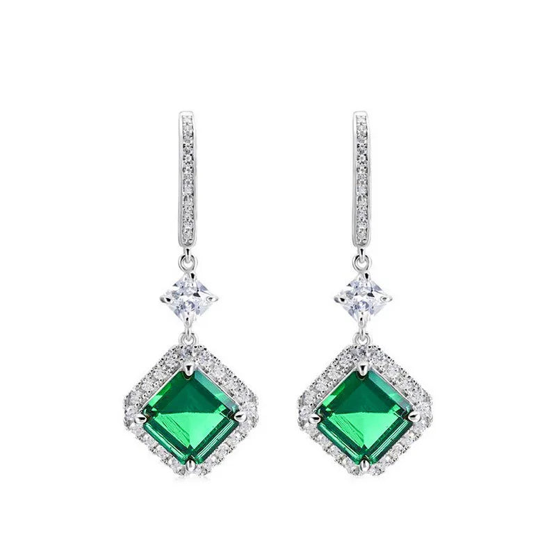 Émeraudia | Regal Green in Motion
