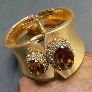 Aurevia — Golden Ember Majesty