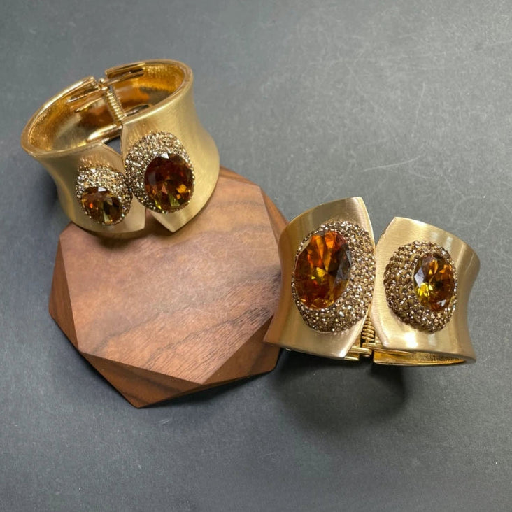 Aurevia — Golden Ember Majesty