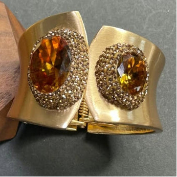 Aurevia — Golden Ember Majesty