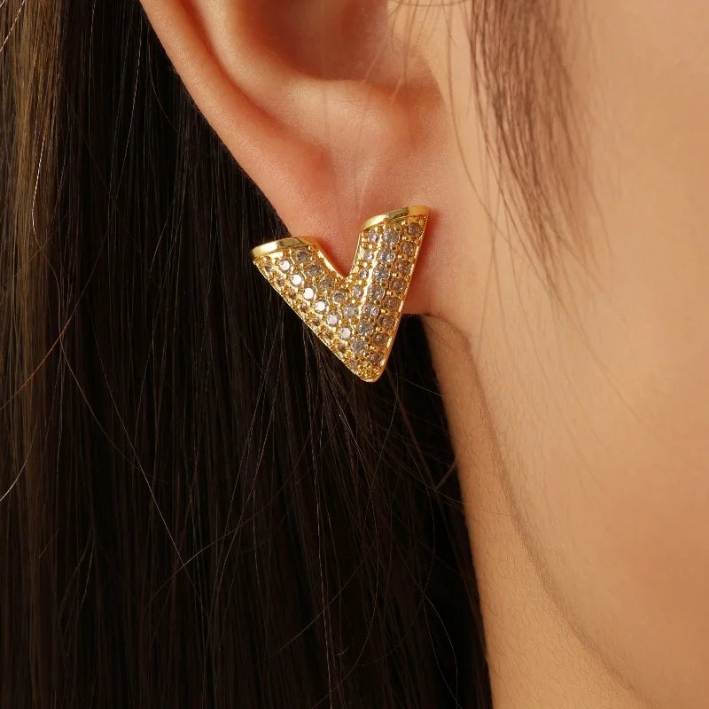 Veyra | Pavé V Spark Earrings