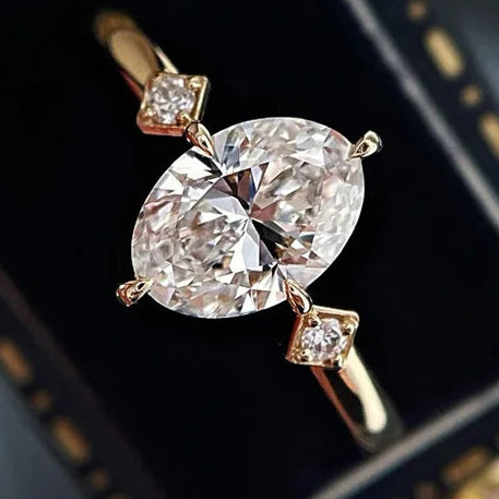 Lunara — Oval Moissanite Radiance