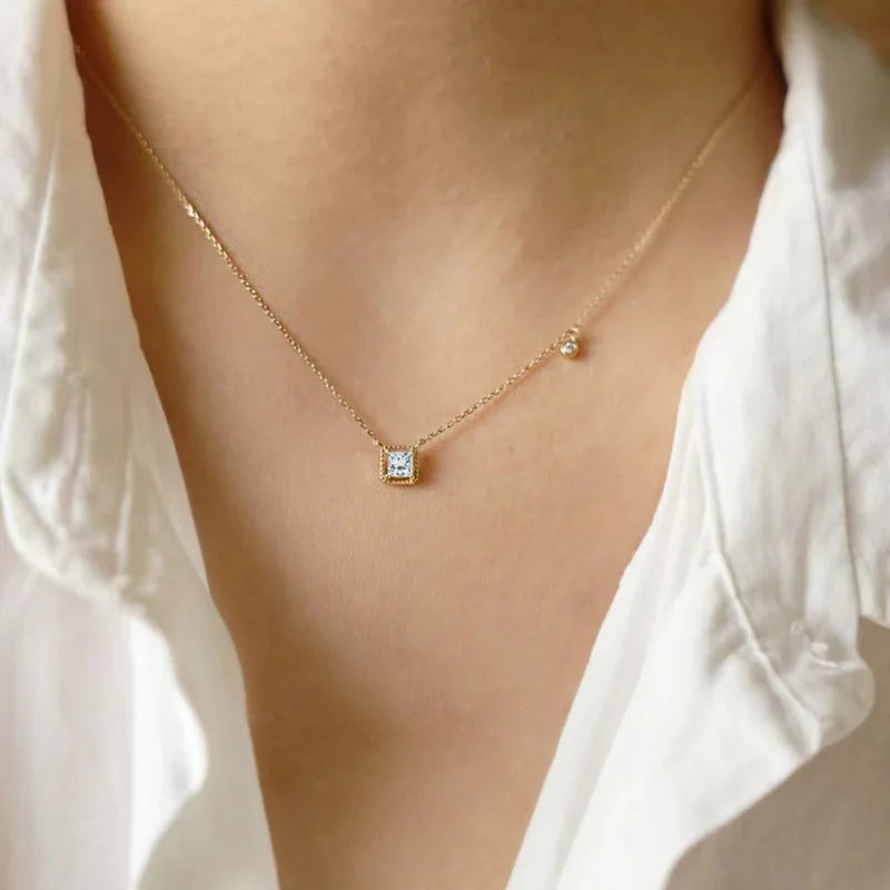 المربع الزمردي | مطلي ذهب 14K | بريق زركون