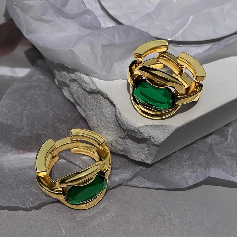 Émeraudelle | Bold Green Majesty