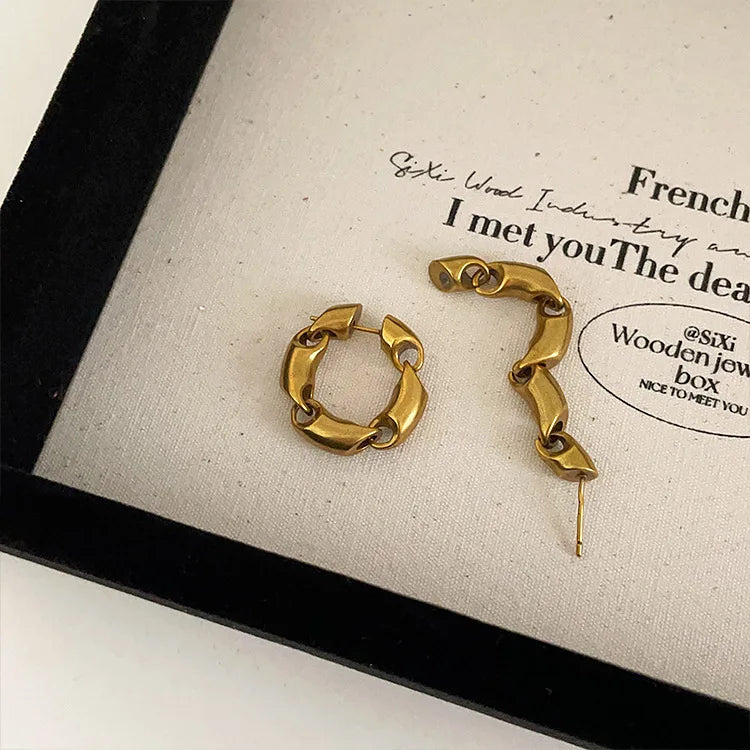 Châinelisse | Vintage Chain Hoops