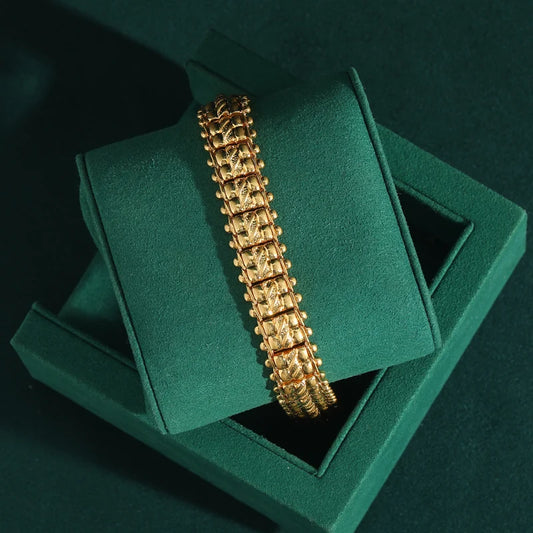 Aurélien | 18K Gold Jewelry | Vintage Stone Inlay