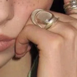 Lunare — Sculpted Opal Aura