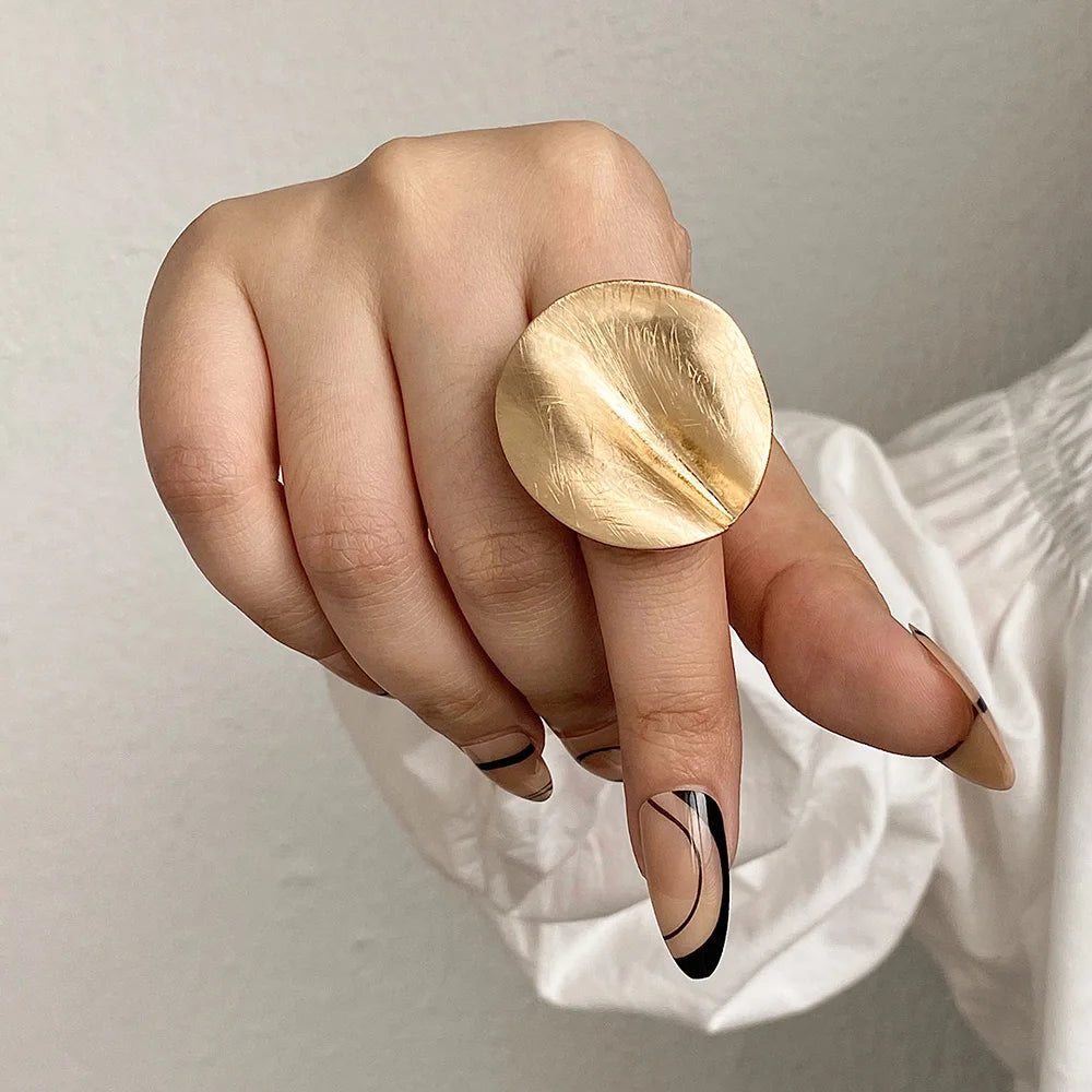 Scultura | Matte Gold | Bold Geometry
