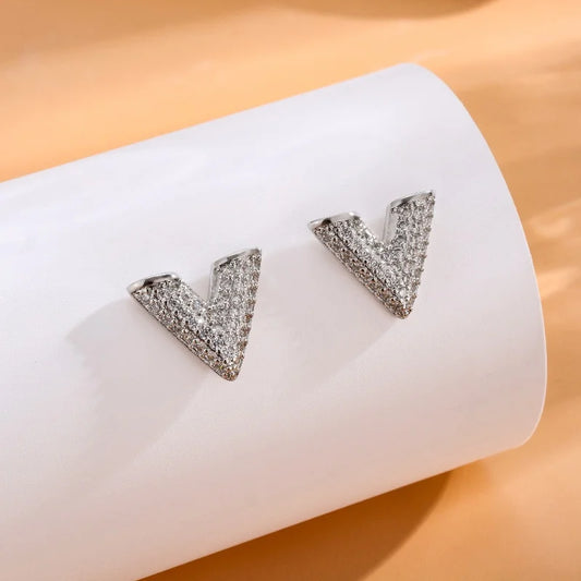 Veyra | Pavé V Spark Earrings