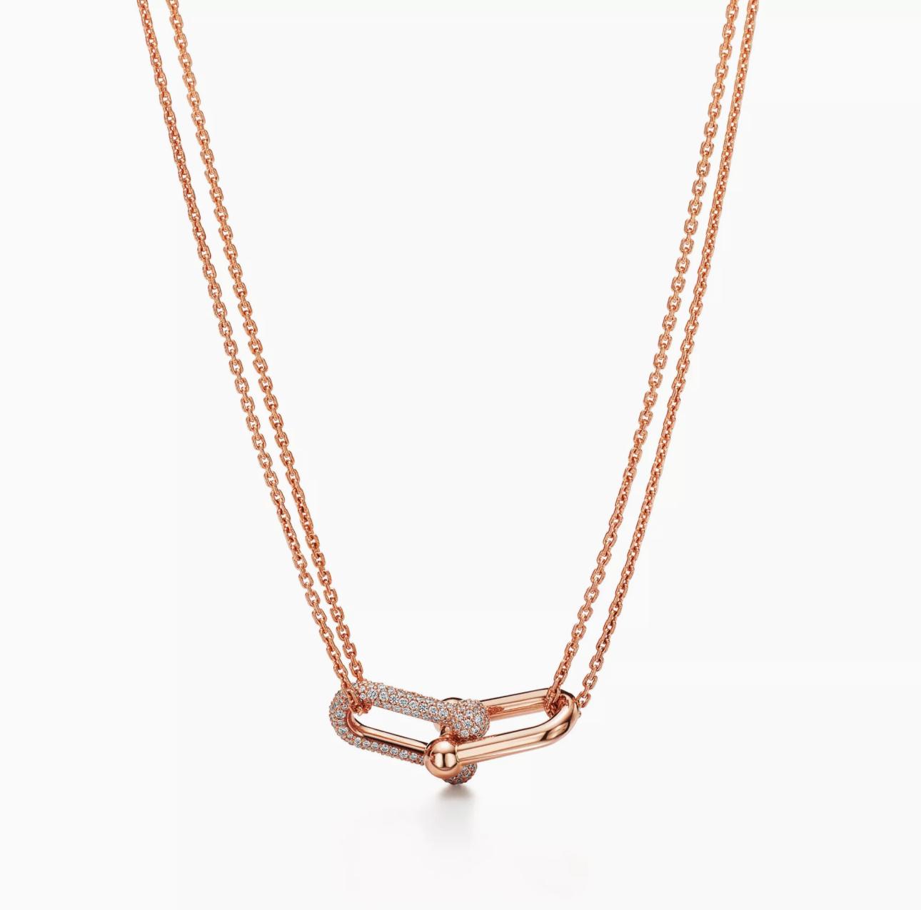 Lévamor Pendant | Double Horsebit Links in Gold & Pavé Zircon