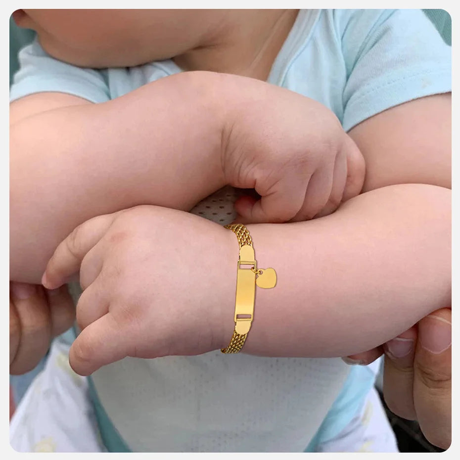 Twinklebond Bracelet | Gold-Tone Butterfly
